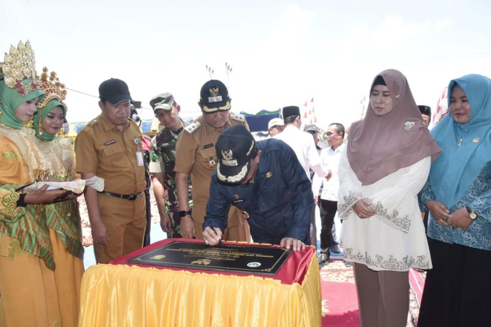 Pesan Bupati Inhil Kepada Petugas Kesehatan: Berikan Pelayanan Setulus Hati