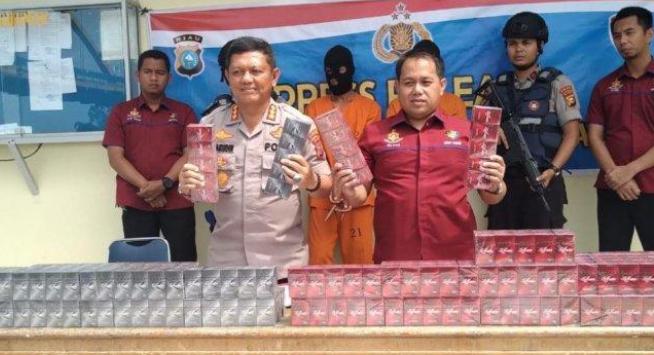 Direktorat Polisi Air(Ditpolair) Polda Riau Berhasil Gagalkan Penyeludupan Puluhan Ribu Bungkus Rokok Ilegal Di Perairan Indragiri Hilir