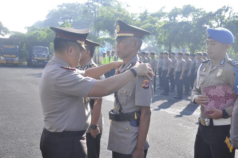 Kapolres Banjar Pimpin Upacara Sertijab Kapolsek Langensari