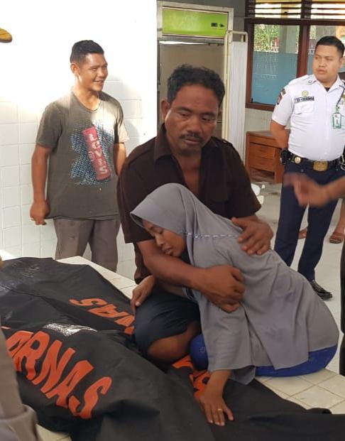 Dua Hari Pencarian Tragedi Pompong Pasir Saat Tambat di Dermaga Karam Faza (6) di Temukan Sudah Meninggal Dunia