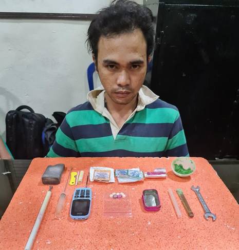 Seorang Pemuda Peracik Narkoba Berupa Pil Ekstasi Palsu Diringkus Satnarkoba Polres Inhil