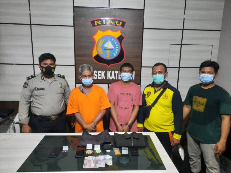 Sedang Transaksi Narkoba Dua Pria Ini Dibekuk Polisi