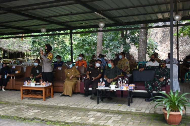 Kapolres Banjar, Walikota dan Forkopimda Tinjau Simulasi Pernikahan di Masa Adaptasi Kebiasaan Baru