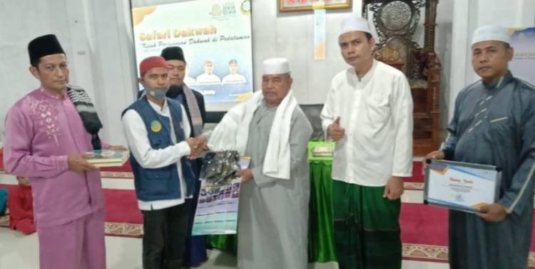 Ustadz  Robyansyah dari Jakarta Pukau Jamaah Masjid Baitussalam, Baitul Makmur dan Masjid Al-Ikhlas