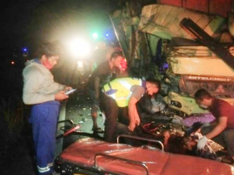 Colt Diesel Versus PMH, 2 Luka Berat Dua Meninggal Dunia