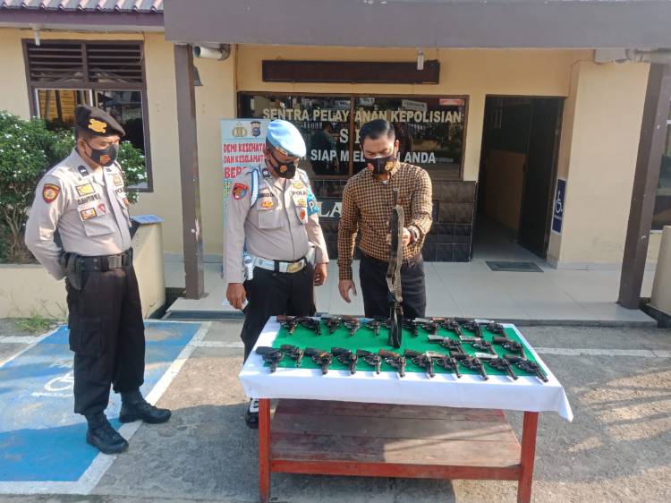 Kapolsek Bagan Sinembah Kembali Periksa Senpi Personil