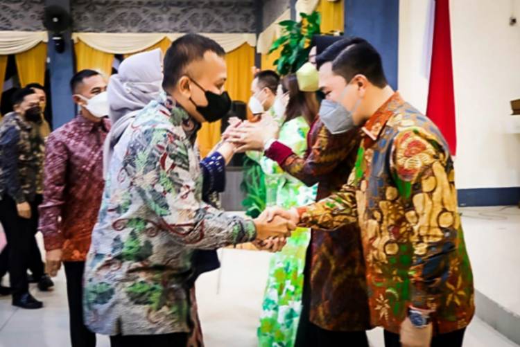 Dandim 1205/Sintang Hadiri Pisah Sambut Kapolres Sintang di Pendopo Bupati