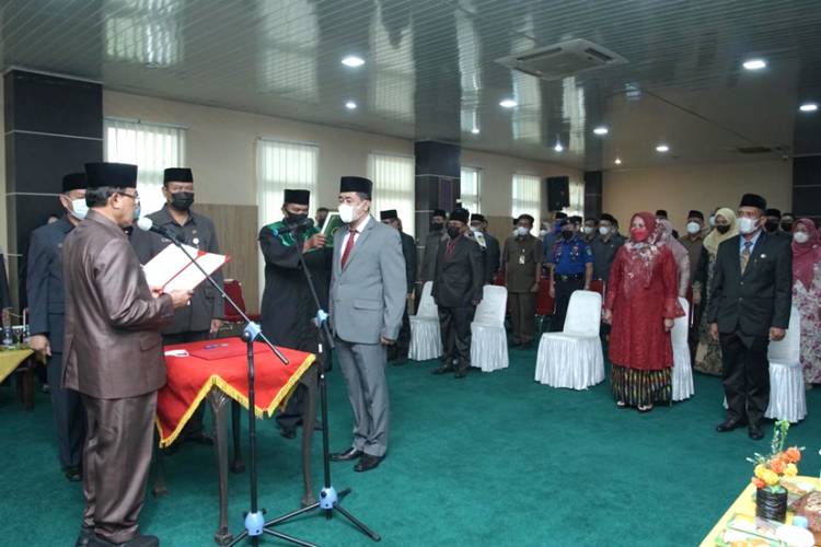 5 Pejabat Tinggi Pratama di Lingkungan Pemkab Inhil Dilantik Bupati HM. Wardan
