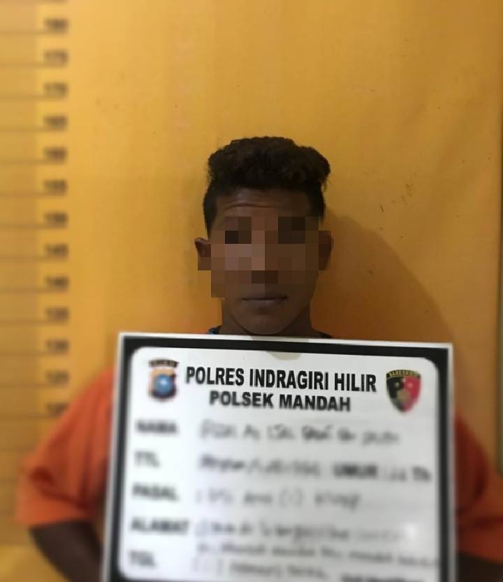 Seorang Pemuda Mabuk Di Inhil Bacok Teman Sendiri