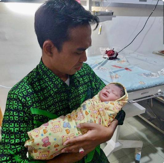 Selamat, Ustaz Abdul Somad Dikaruniai Anak Pertama dari Fatimah Az Zahra