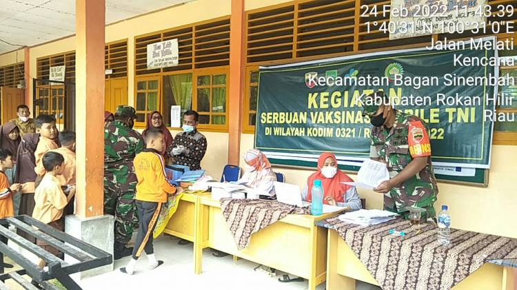 Danramil 03/Bgs Pimpin Langsung Serbuan Vaksin Mobile