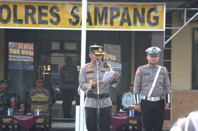 AKBP Siswantoro Pimpin Apel Gelar Pasukan Operasi Keselamatan Semeru Tahun 2023 di Kabupaten Sampang