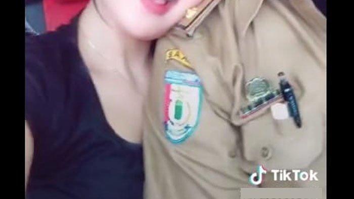Viral Vedeo Mesra Oknum Pejabat Pemerintah Kabupaten Pringsewu,Lampung