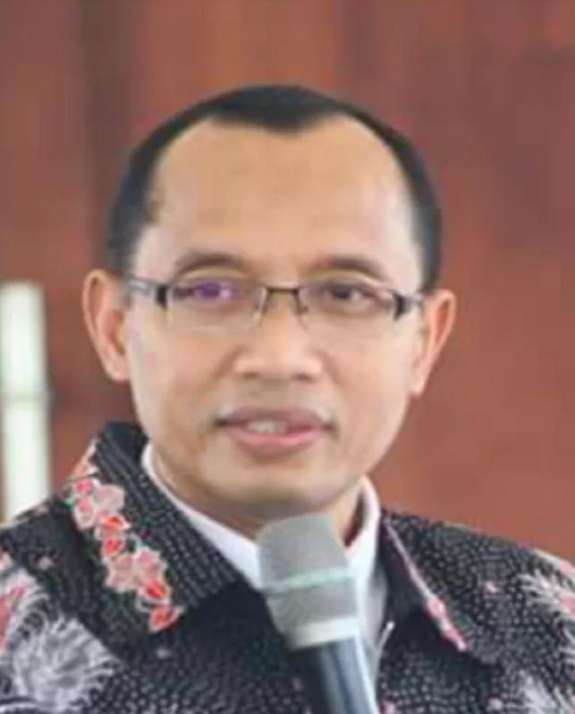 Pengamat:Nyanyian Romi Tentang Rekomendasi Orang Nomor Satu di Jawa Timur Tak Nyambung