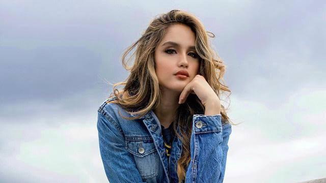 Cinta Laura: Jadi Presiden Itu Berat! Biar Pak Jokowi Saja