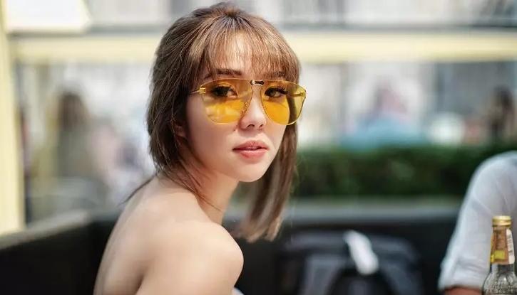 Nyanyi dengan Busana Seksi, Gisella Anastasia Malah Disangka Lucinta Luna