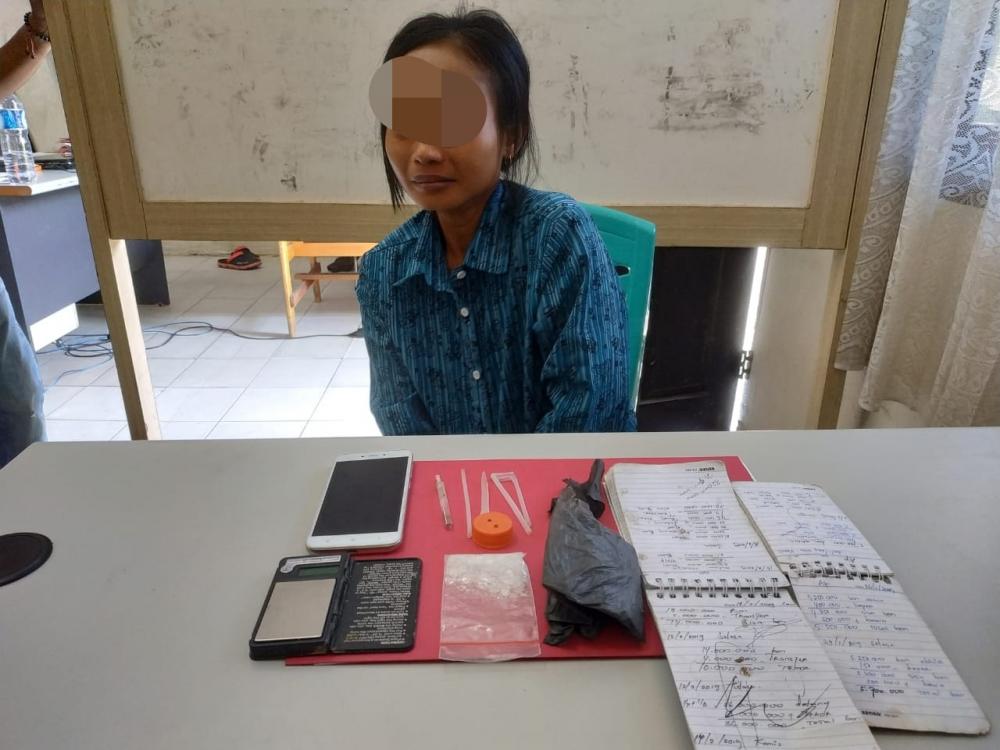 Diduga Edarkan Shabu, Seorang Wanita di Kec. Gunung Sahilan Ditangkap Polisi