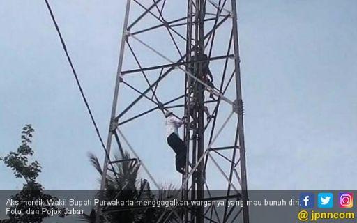 Wakil Bupati Purwakarta Panjat Menara Gagalkan Warga Bunuh Diri