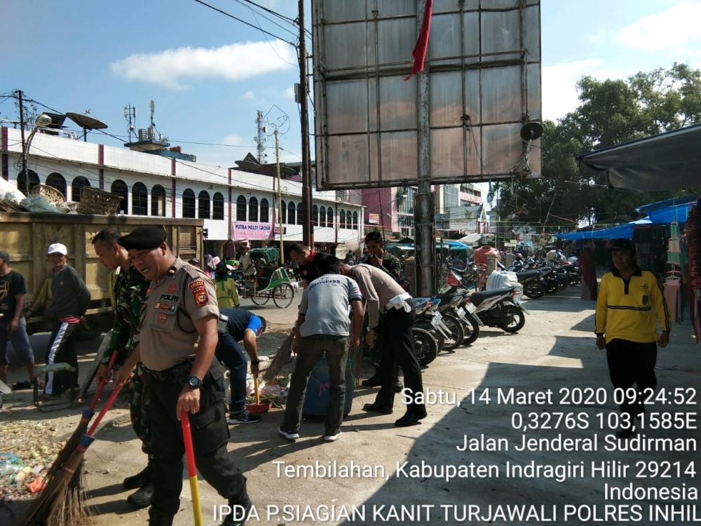 Polres Inhil Melaksanakan Bersih/Giat Kerja Bhakti Dengan Tema "Bersih Untuk Sehat Polda Riau"