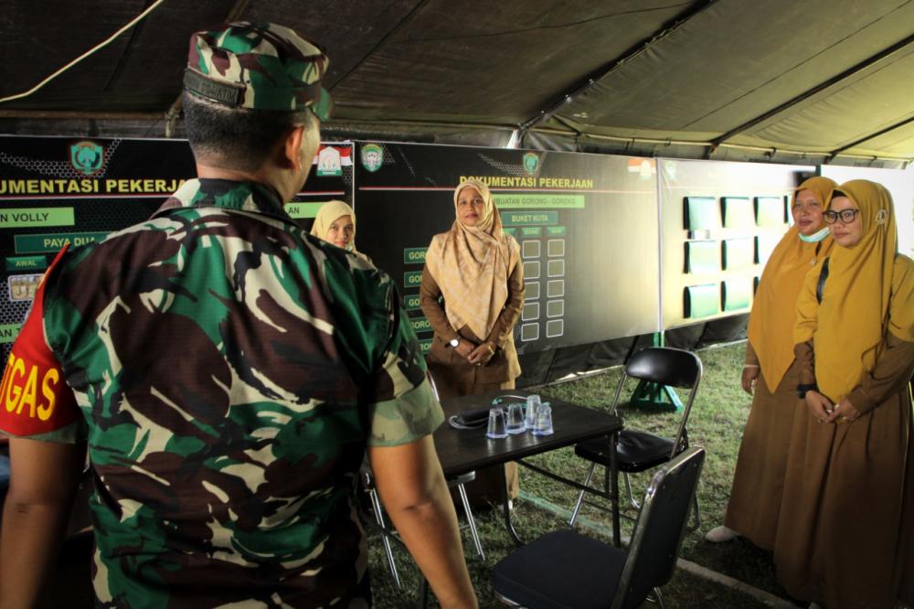 Tim Satgas Ke-107 Kodim 0104/Atim Buka Layanan Kesehatan