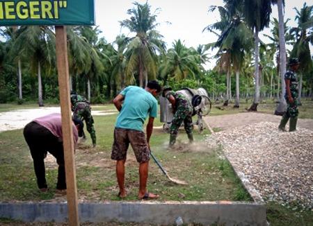 Satgas TMMD Kodim 0104/Atim Bangun Sarana Olah Raga