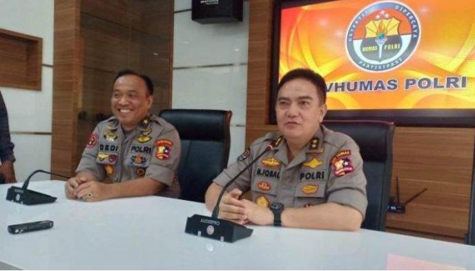Bagi Masyarakat Mengabaikan Pembubaran Polisi Saat Berkumpul Ancaman Pidana 4.5 Bulan Sampai 7 Tahun Penjara