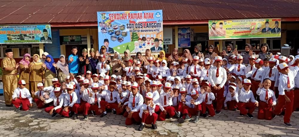 Kapolres Kampar dan Kasat Lantas Datangi Sekolah, Berikan Arahan ini..