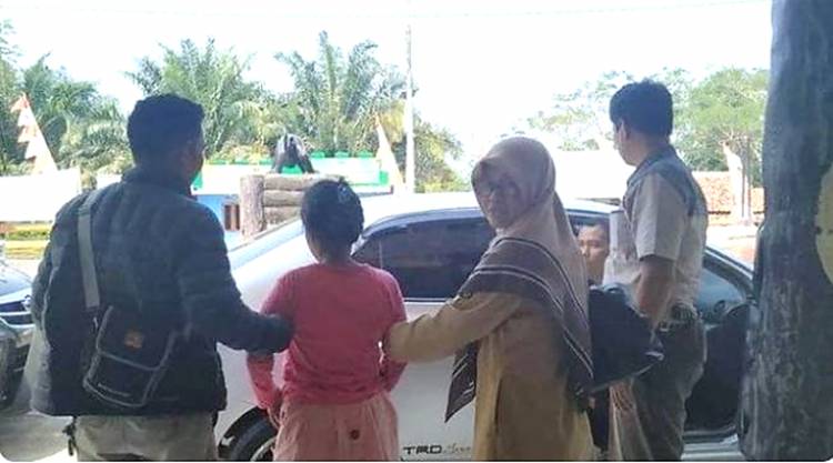 Tak Kuat Sering Diminta Berhubungan Badan, Istri Bacok Suami Pakai Kapak