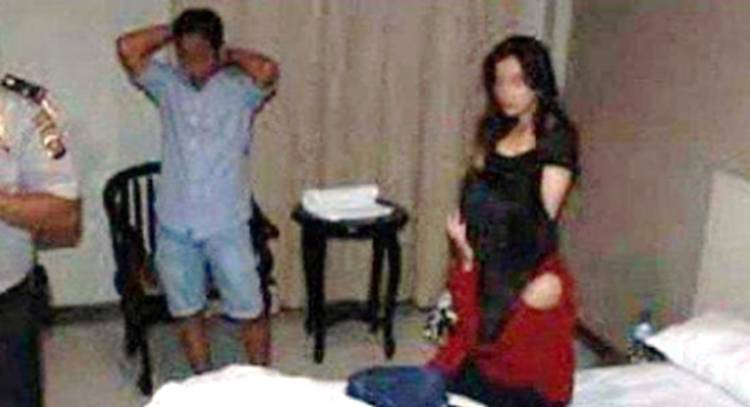 Oknum Anggota DPRD Diduga Selingkuhi Istri Pelaut, Dia Menyusup Lewat Jendela saat Suami Pergi Melaut