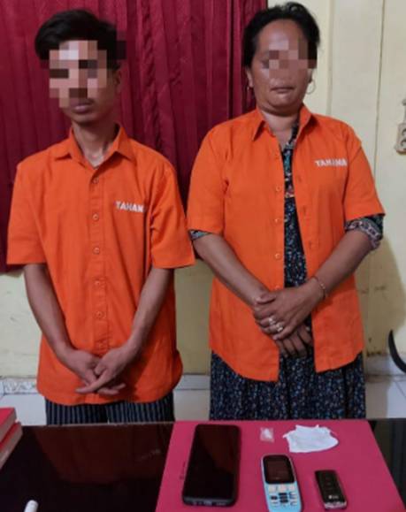 Diduga Edarkan Sabu, Seorang Pemuda dan Seorang IRT Diciduk Polsek Tapung Hulu