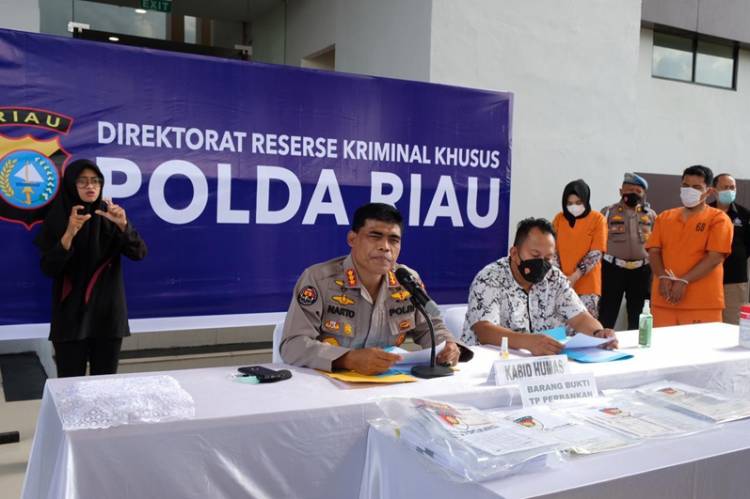 Penyidik Polda Riau Ungkap TP Perbankan, 2 Tersangka Diamankan dengan Kerugian Rp 1,3 M Uang Nasabah