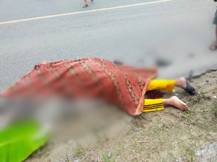 Dalam Perjalanan Pulang Jemput Cucu Sekolah, Kakek Tua Tewas di Tempat Terlindas Truck Tangki