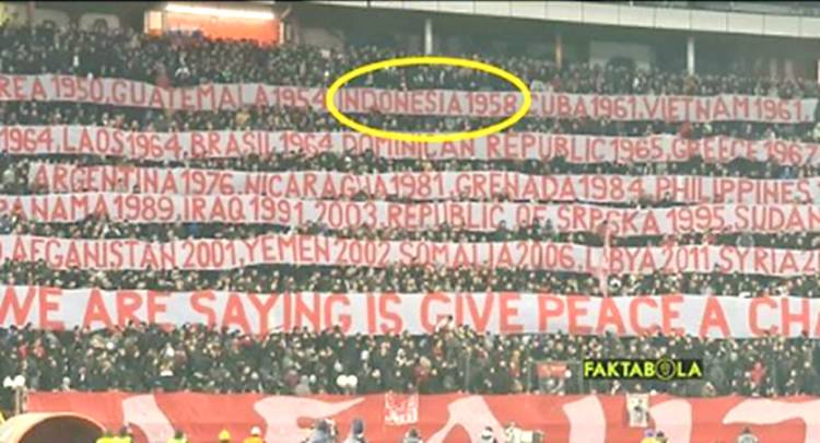 Spanduk Indonesia Terpampang di  Liga Eropa saat Pertandingan Red Star Belgrade Vs Rangers