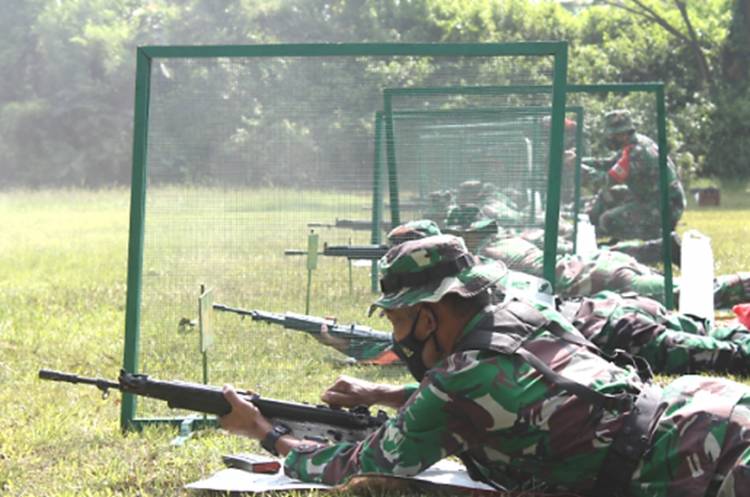 Kodim 0725/Sragen Laksanakan Latihan Menembak Perdana di Tahun 2022