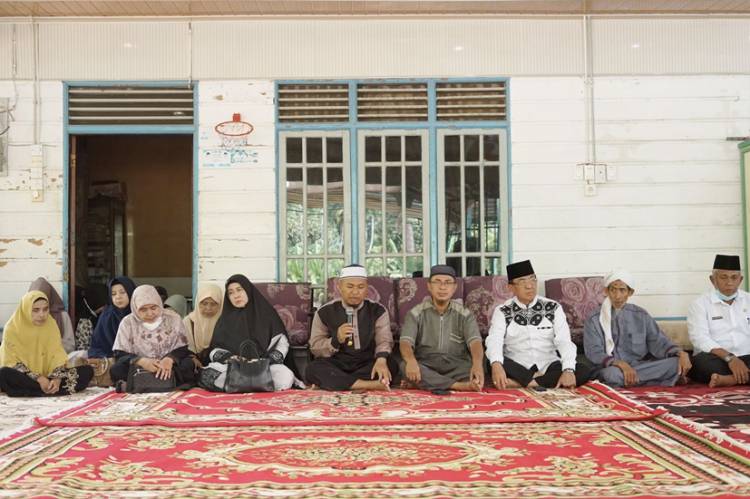 Bupati Inhil HM. Wardan Adakan Syukuran Sambut Ramadan Serta Pemindahan Makam Orangtuanya