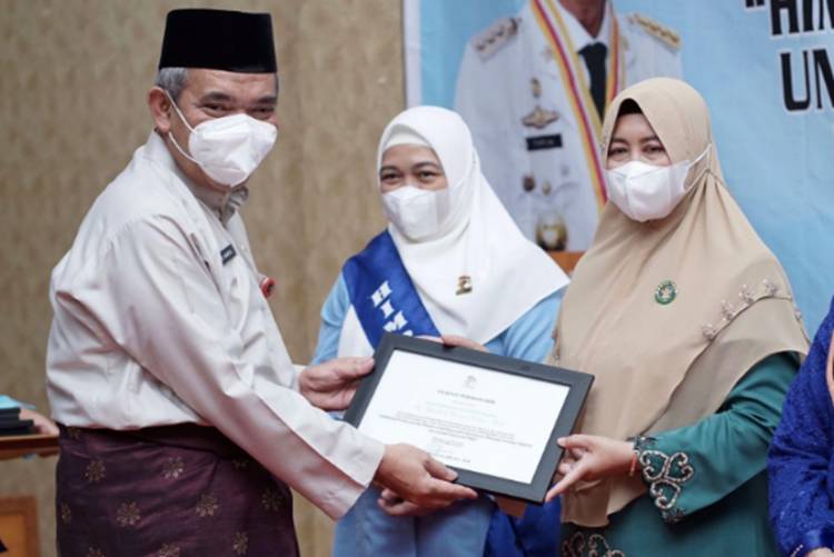 Bunda PAUD Inhil Hadiri Pembukaan Rakerwil I dan Latpim HIMPAUDI Provinsi Riau