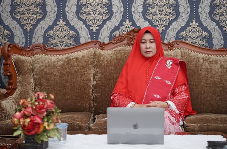 Ketua Dekranasda Inhil Hj. Zulaikhah Wardan Hadiri Syukuran HUT Dekranas ke-42