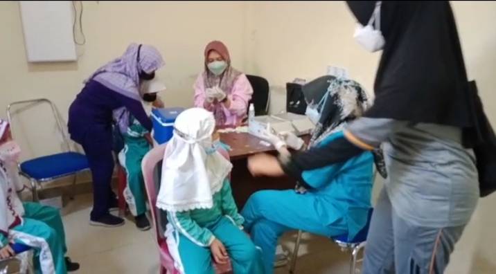 Polres Inhil Adakan Layanan Vaksinasi Antar Jemput Bagi Anak Usia 6 Sampai 11 tahun