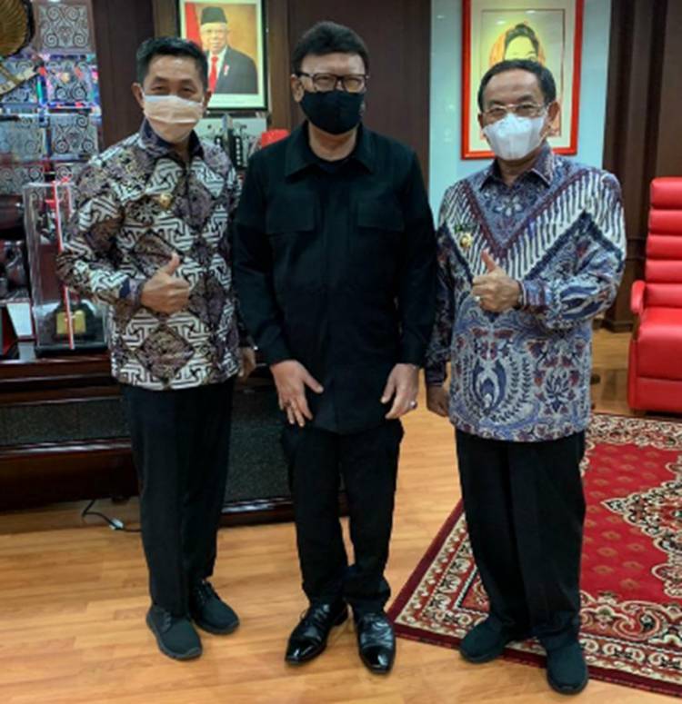 Menteri PANRB Sambut Hangat Bupati HM. Wardan dan Apresiasi Pembentukan MPP di Inhil