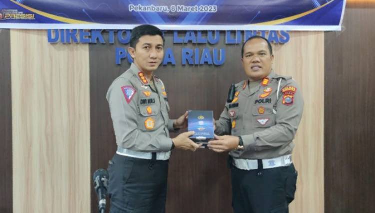Kasat Lantas Polres Inhil Terima Kamera ETLE, Tilang Elektronik akan Diberlakukan