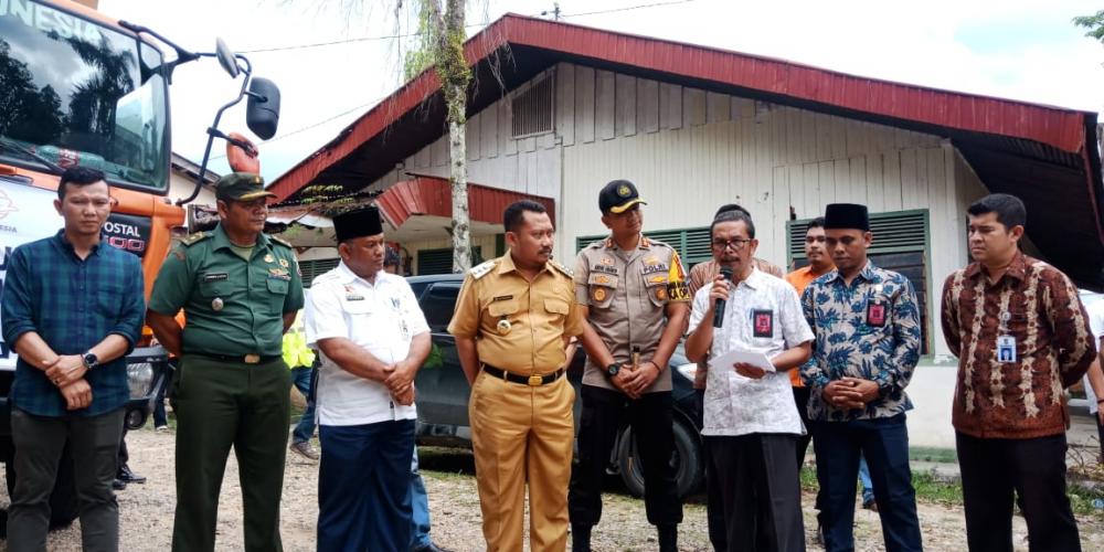 Bupati Kampar Bersama Forkopimda Lepas Pendistribusian Logistik Pemilu ke PPK