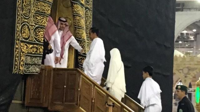 Jokowi Masuk ke Dalam Ka'bah Saat Umrah di Tanah Suci