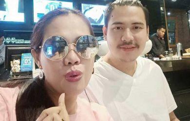 Gandeng Pria Lain, Elly Sugigi : Semoga yang Ini Tulus Bukan Pengen Pansos