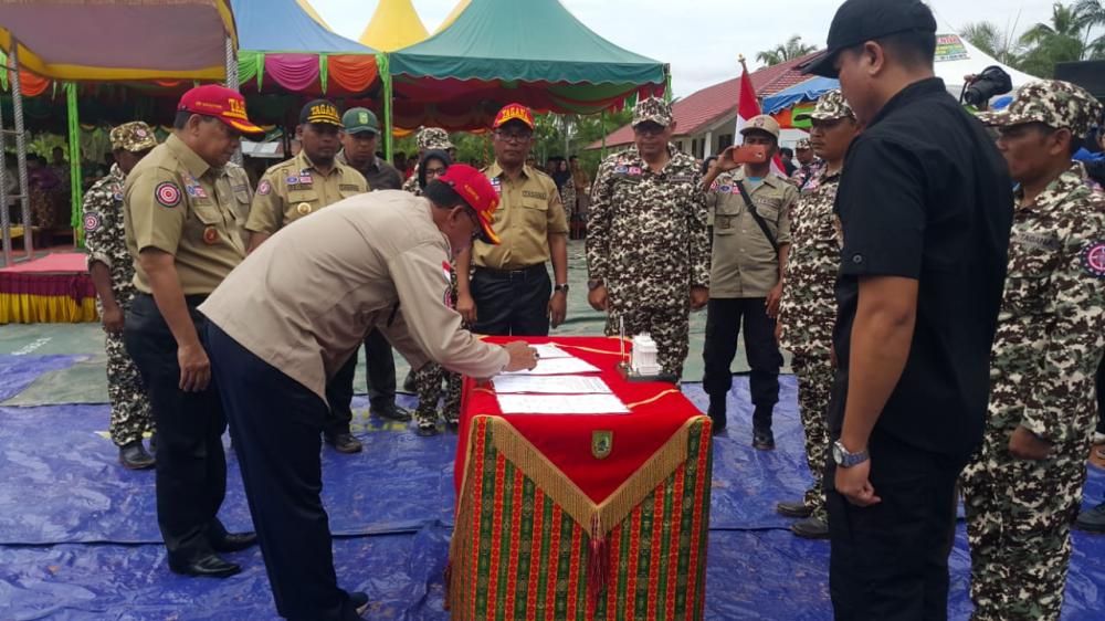 Bupati Rohil Kukuhkan Kampung Siaga Bencana Di Perkaitan