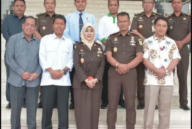 Pimpinan DPRD Riau Datangi Kejati Riau Dalam Rangka Konsultasi