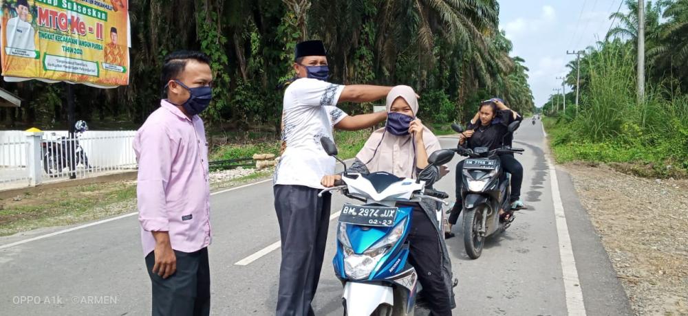 Pemdes BPB  Dirikan Posko Perbatasan Dan Pemberian Masker  Gratis.