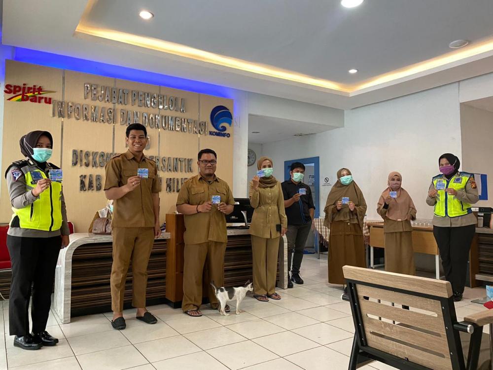 Hari Ke -2 Ops Keselamatan Muara Takus, Sat Lantas Polres Inhil Sosialisasi Cegah Corona Di Sejumlah Tempat.