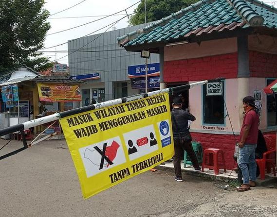 Tak Terima Ditegur Suruh Pakai Masker Pria Ini Nantang Ketua Komplek Perumahan Berkelahi