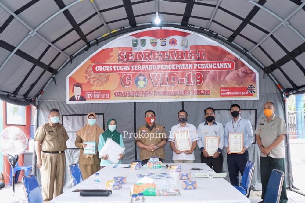 Ketua Gugus Tugas Covid19 Kab inhil HM Wardan Terima Bantuan Dari Kalangan Usaha