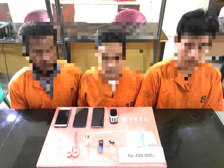 3 Pria, Satu Diantaranya PNS Diamankan Polres Inhil saat Asyik Pesta Narkoba